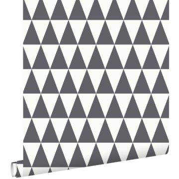 Tapete grafische, geometrische Dreiecke Dunkelgrau und Weiß von ESTAhome